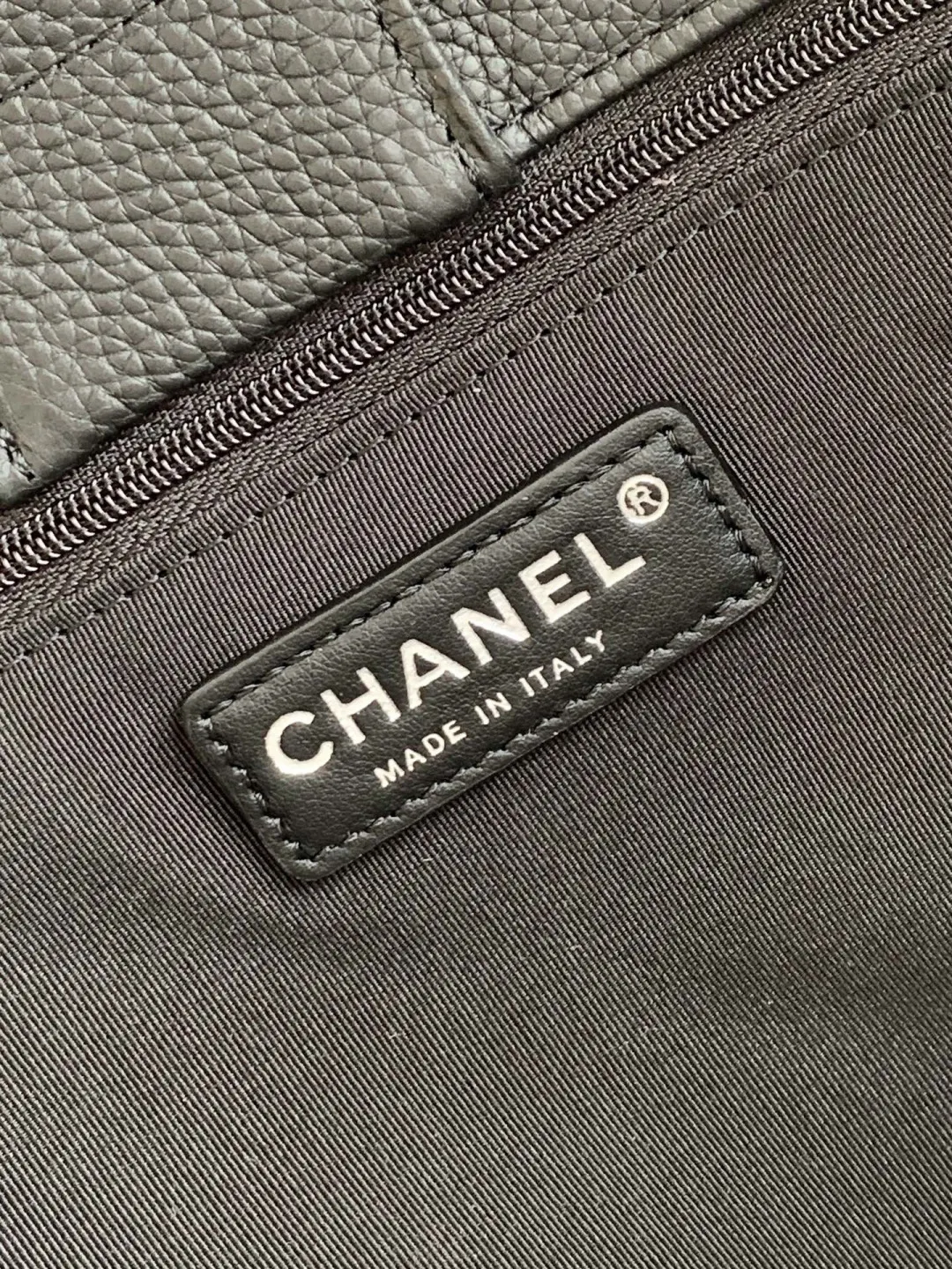 Chanel Tote Bag Leather