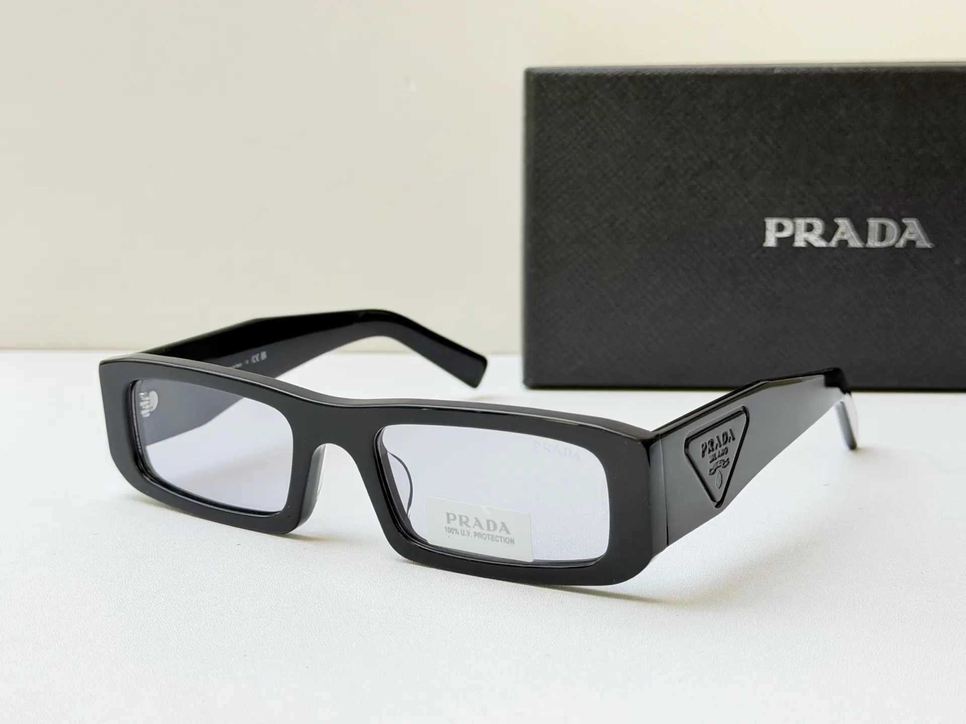 Prada 墨镜 时尚防晒款 款6
