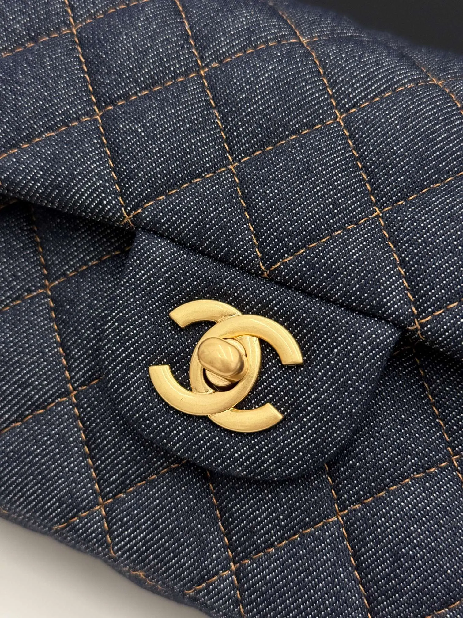 Audemars Piguet 蓝色 金色 牛皮 链条包 精致链条款
