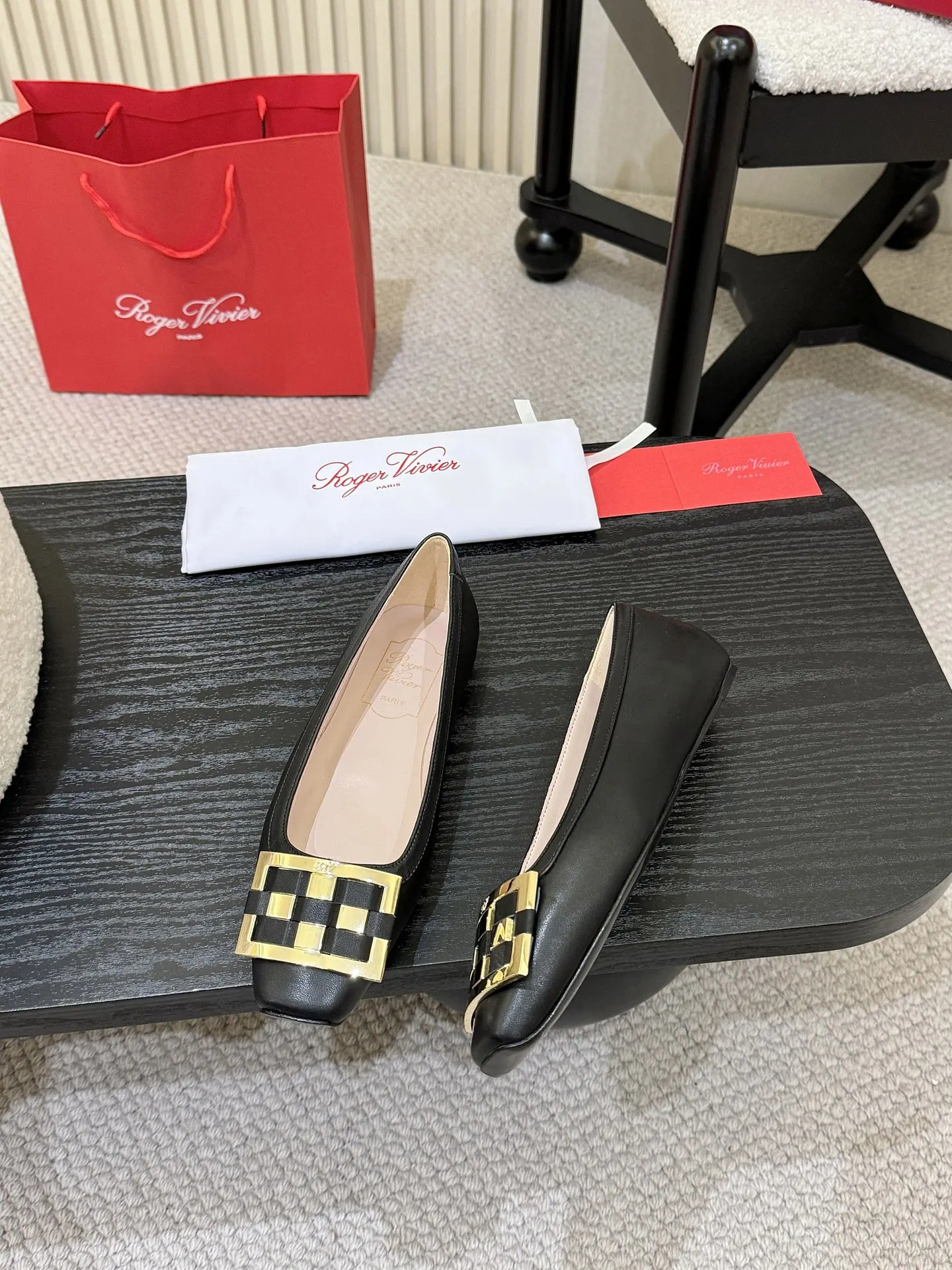 Roger Vivier 運動鞋 休閒百搭款(數字3) Roger Vivier 運動鞋 休閒百搭款(數字3)
