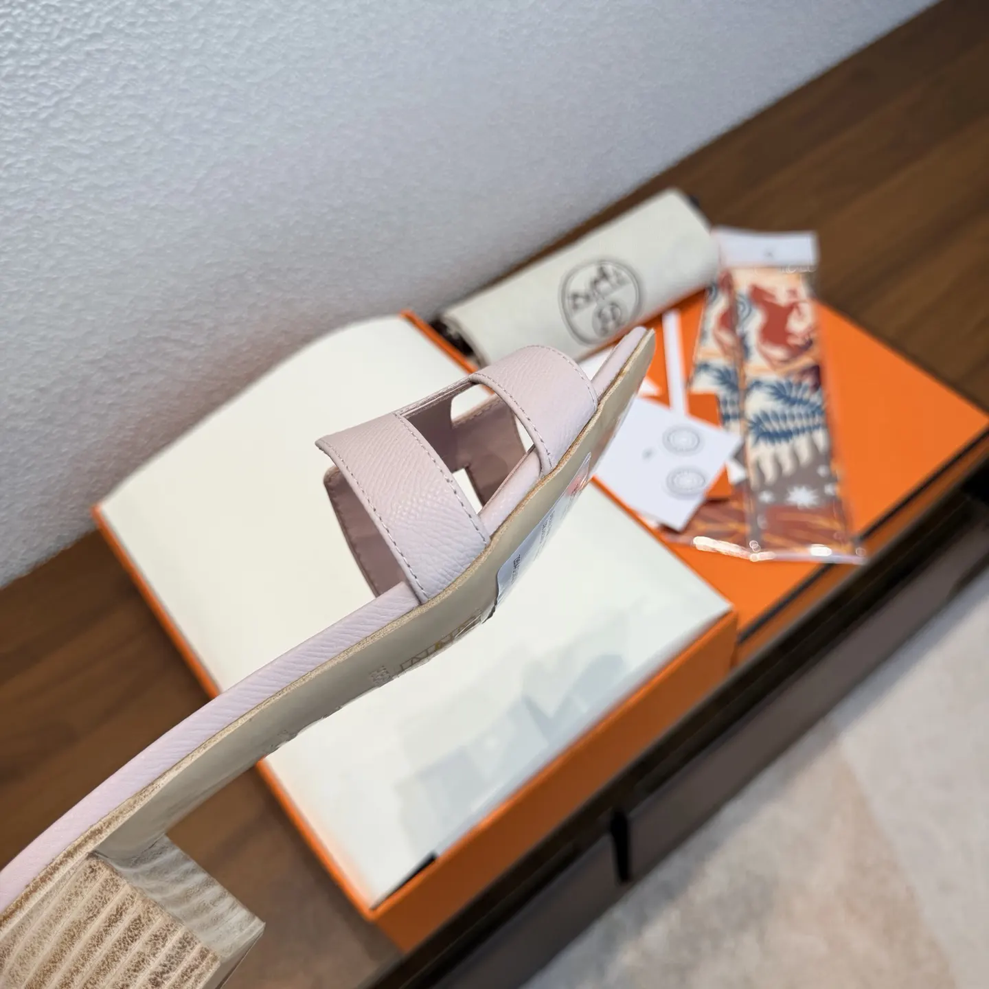 Hermès Oran 经典全色系 拖鞋 舒适