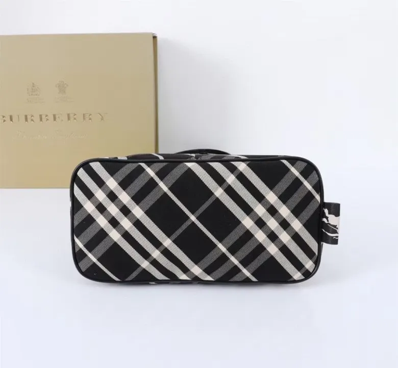 Burberry 小牛皮 托特包 大容量托特款