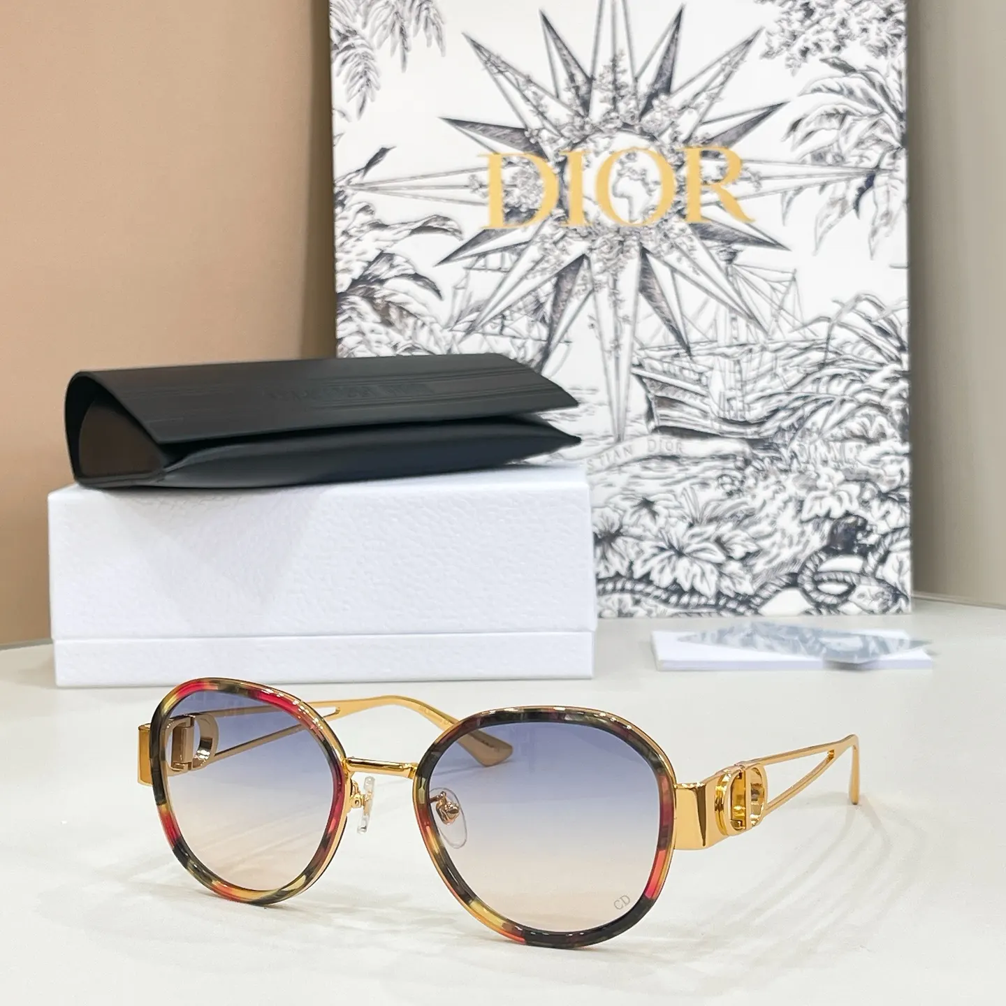 Dior 金屬框太陽鏡 輕奢