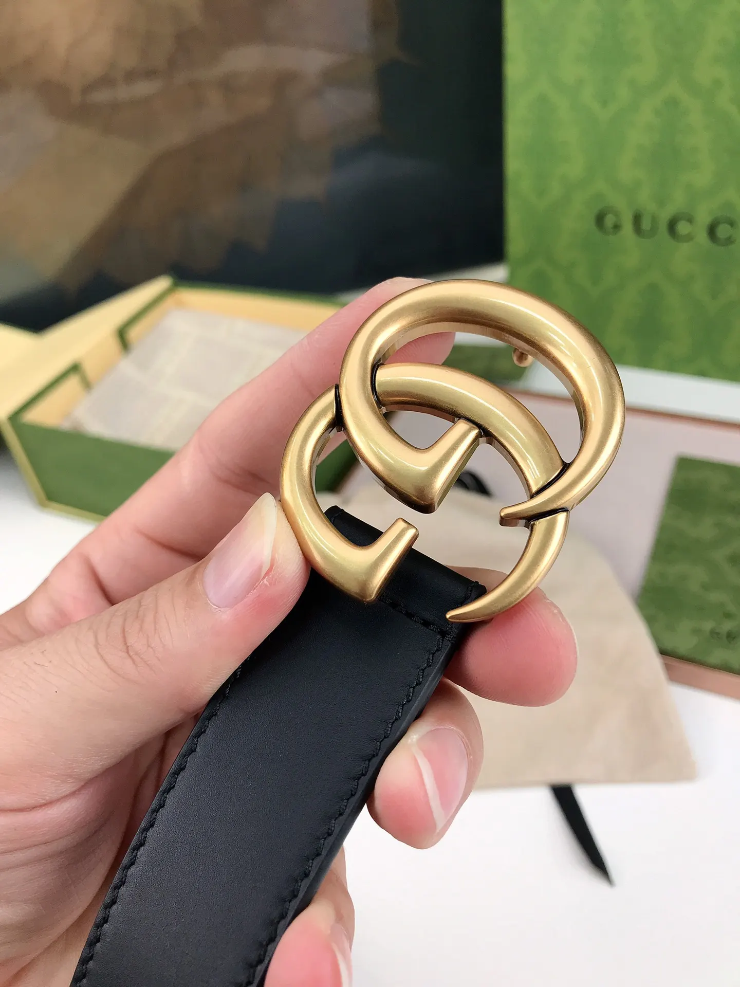 Gucci Marmont 双G扣牛皮双面腰带