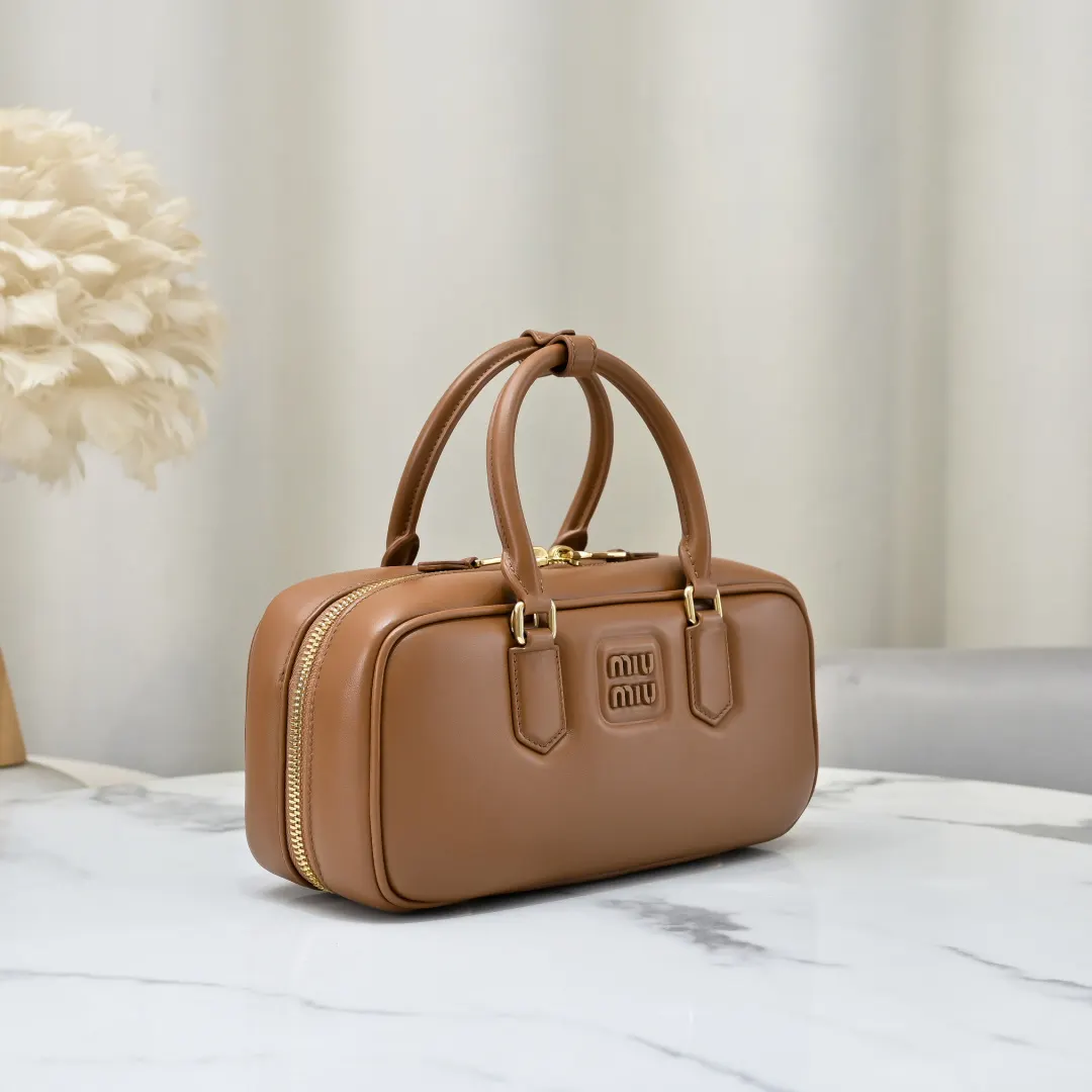 Top Handle Bag Commuter Leather
