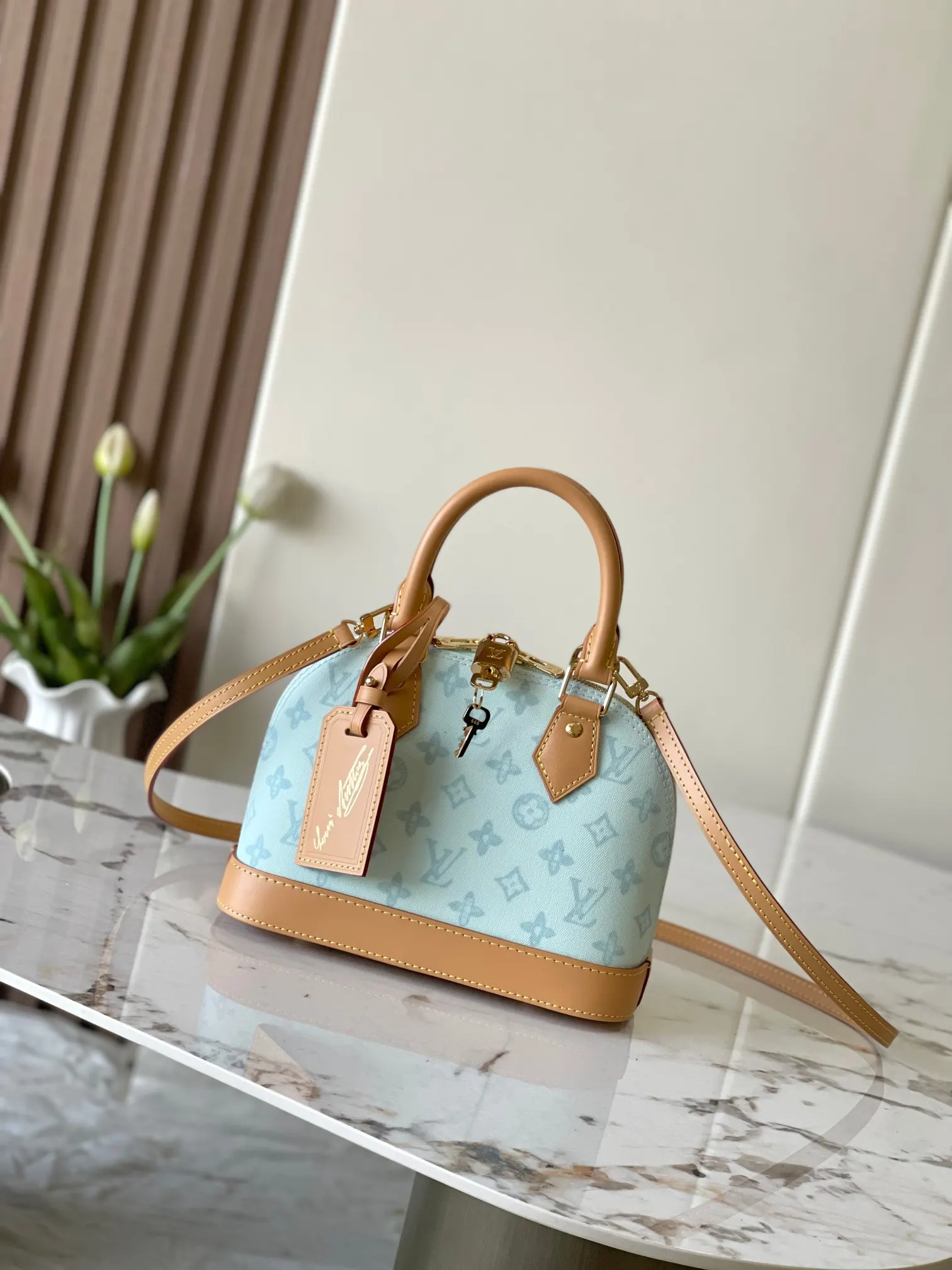 Louis Vuitton Alma 白色 皮革 手提包