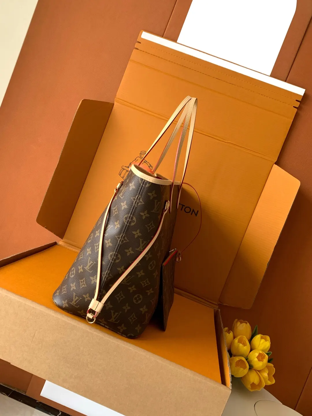LV Neverfull 老花 帆布 手拿包 精致手拿款