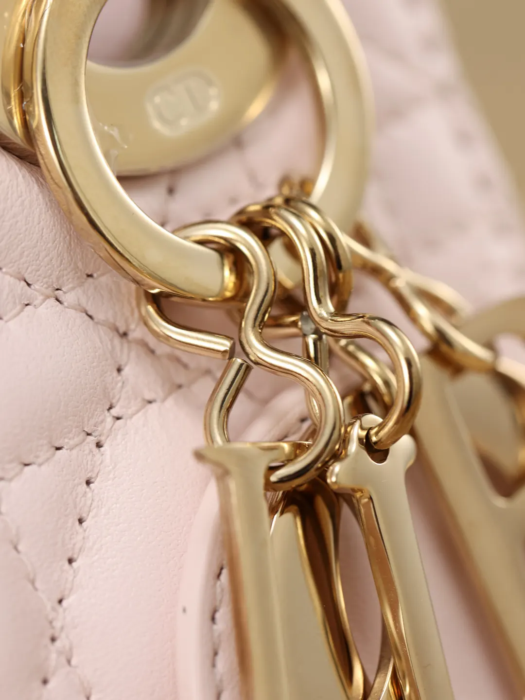 Dior Lady Dior 小号 皮革 手提包