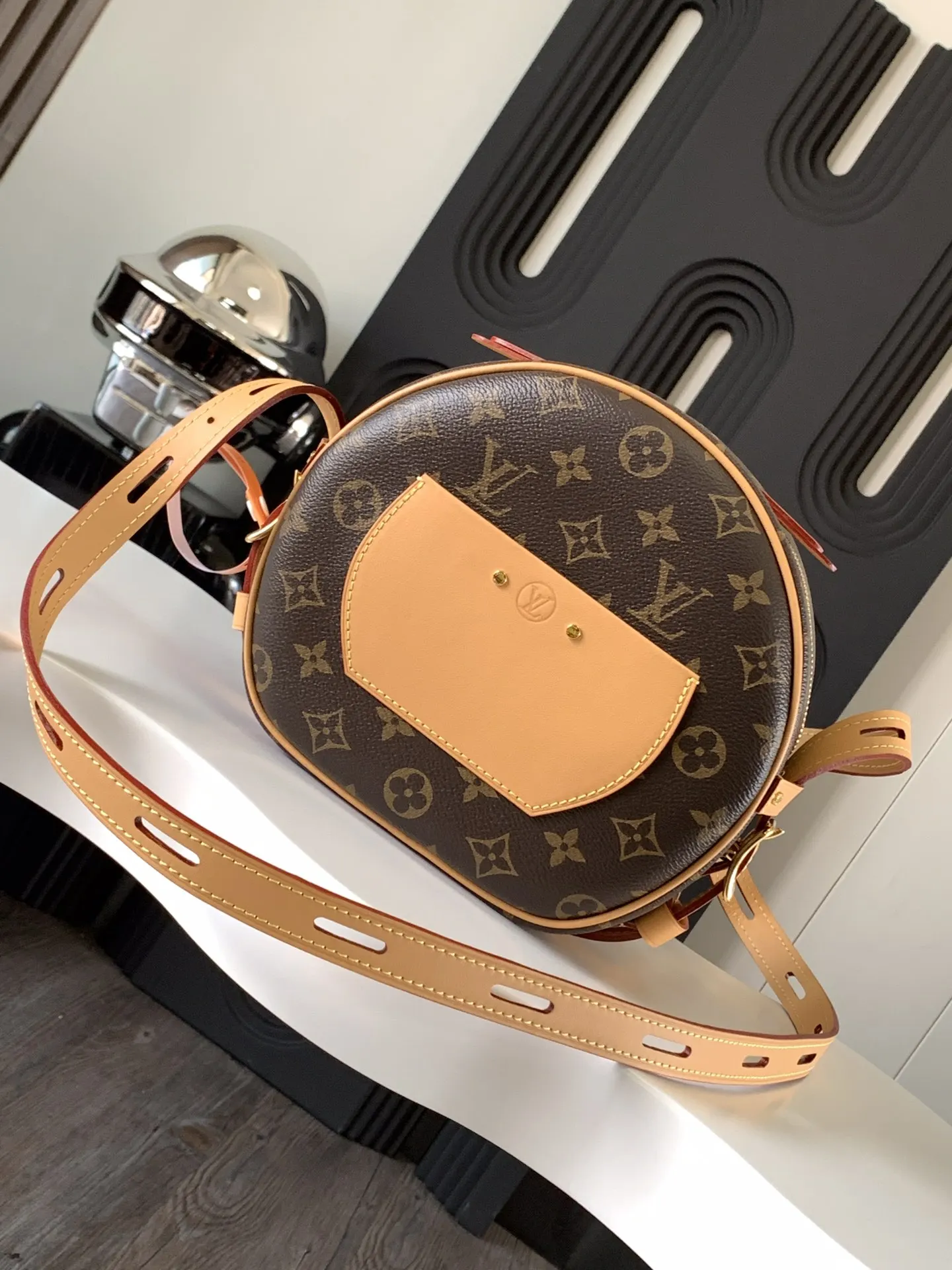Louis Vuitton M45647 Crossbody Bag