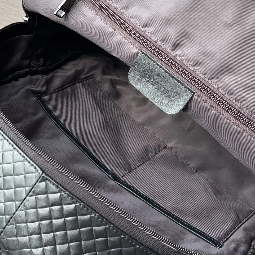 Prada 黑色 小牛皮 行李箱 旅行拉杆款 輕便出行款