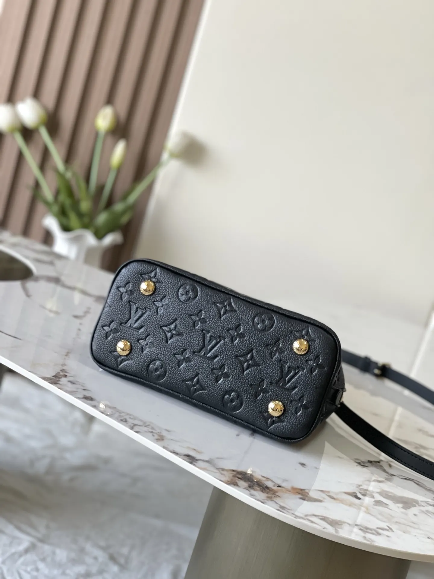 Louis Vuitton Alma 黑色 老花 手提包