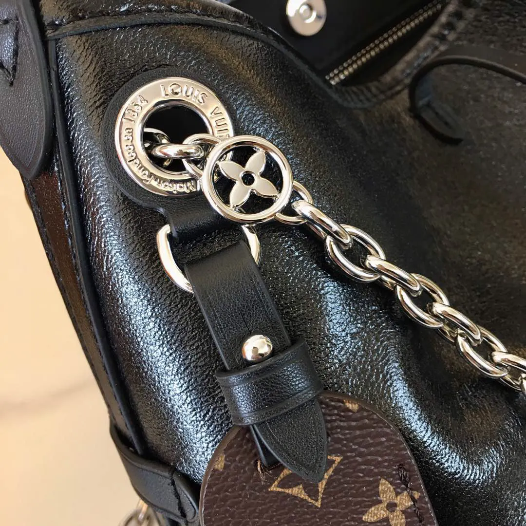Black Chain Bag