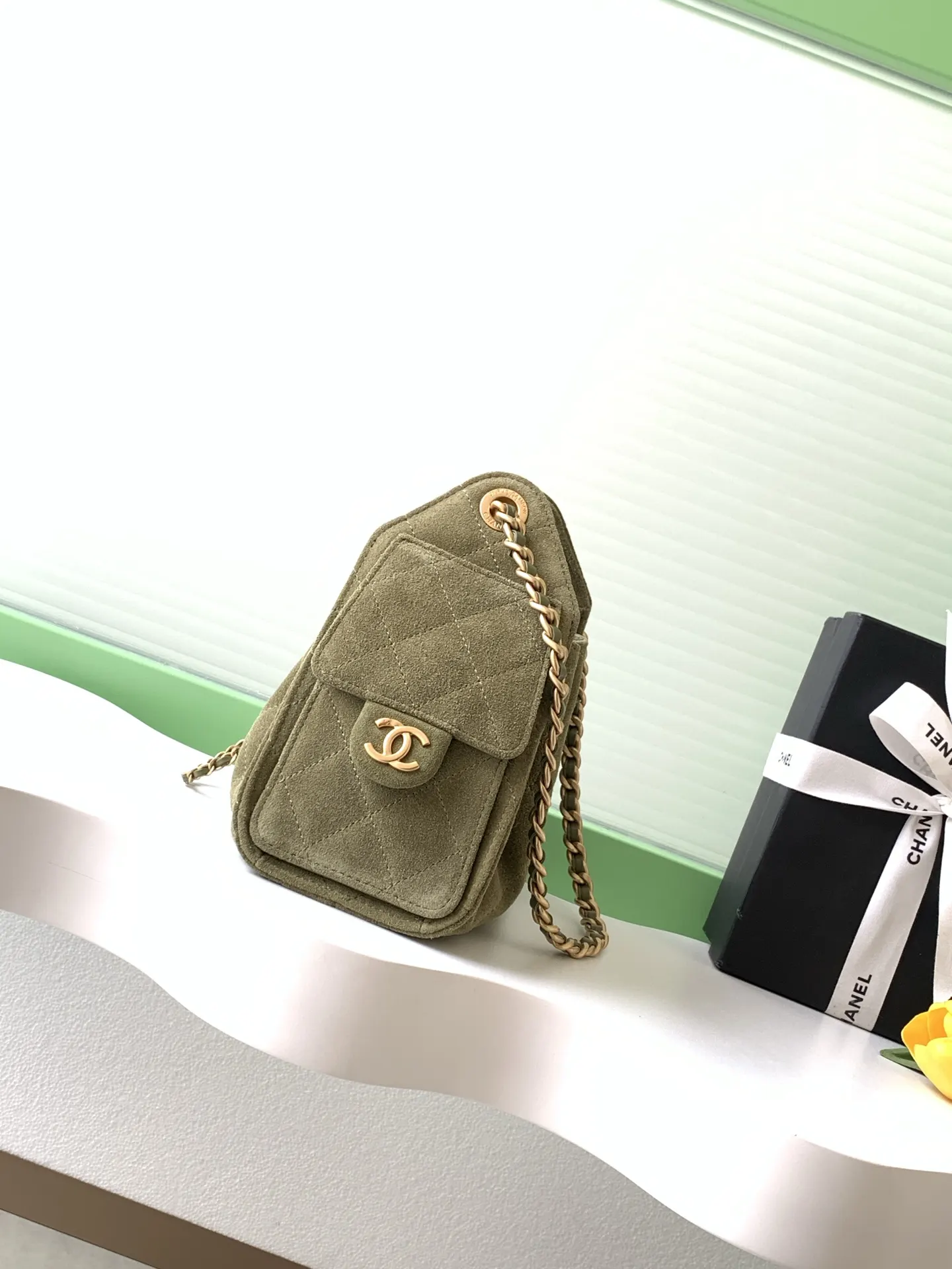 CHANEL 迷你磨砂皮 复古金币纽扣抽绳水桶包 菱格纹 经 链条包 精致链条款
