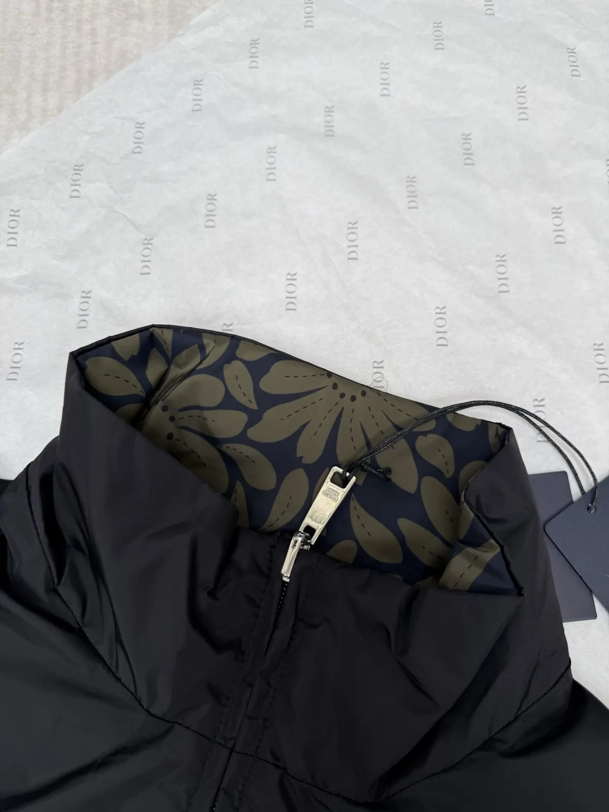 Prada Re-Nylon 尼龙 三角标 印花 夹克外套 通勤休闲