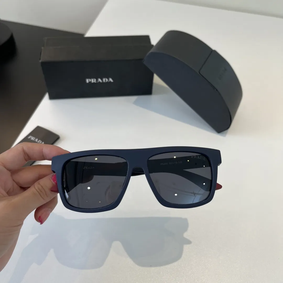 Prada 太阳眼镜 时尚遮阳 太阳镜