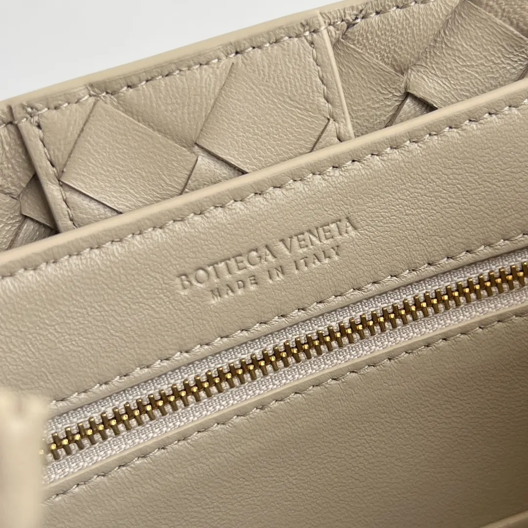Gold Crossbody Bag Lightweight
