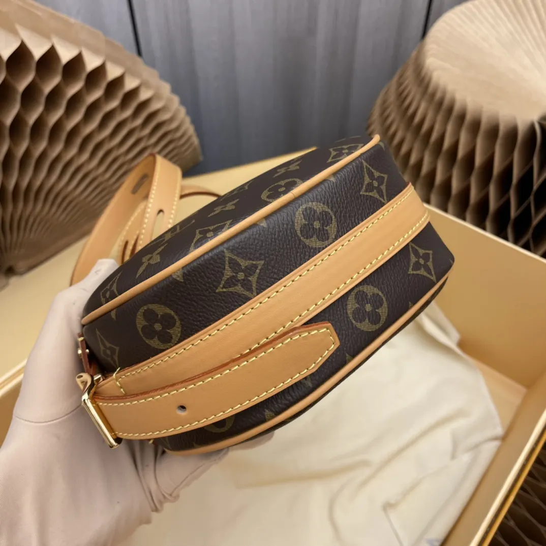 Louis Vuitton Fashion Item Travel Leather