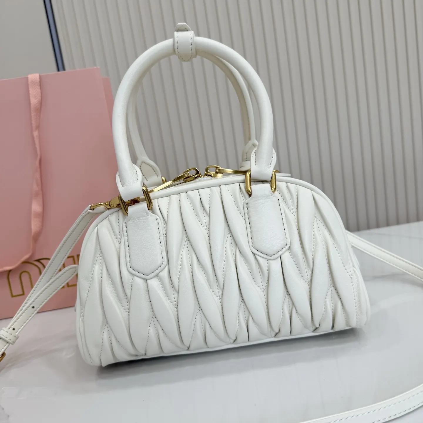 White Crossbody Bag Lightweight Vintage