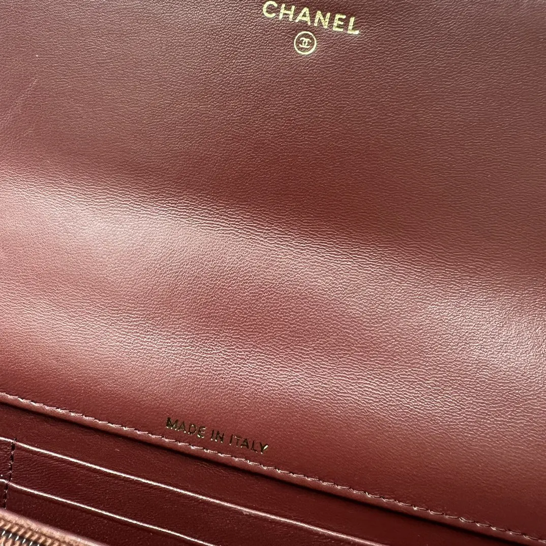 CHANEL 酒红色小牛皮手提包 金链款