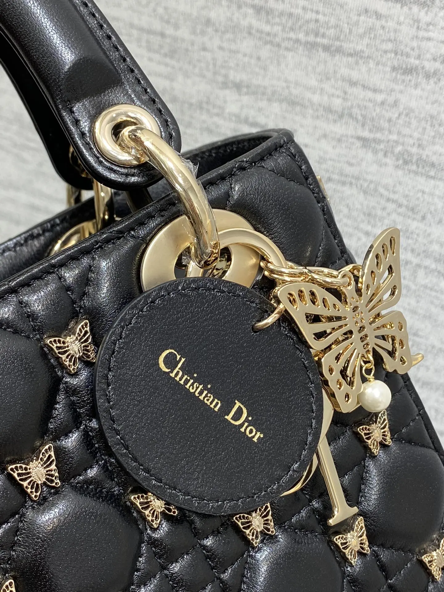 Dior 羊皮 迷人优雅又气场十足 斜挎手拎也是女人味十足 經典 斜背包 輕便斜挎款