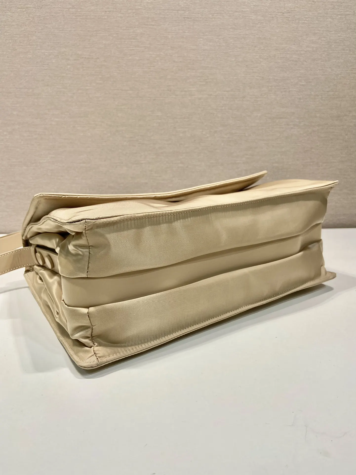 尼龙 斜挎包 轻便斜挎款