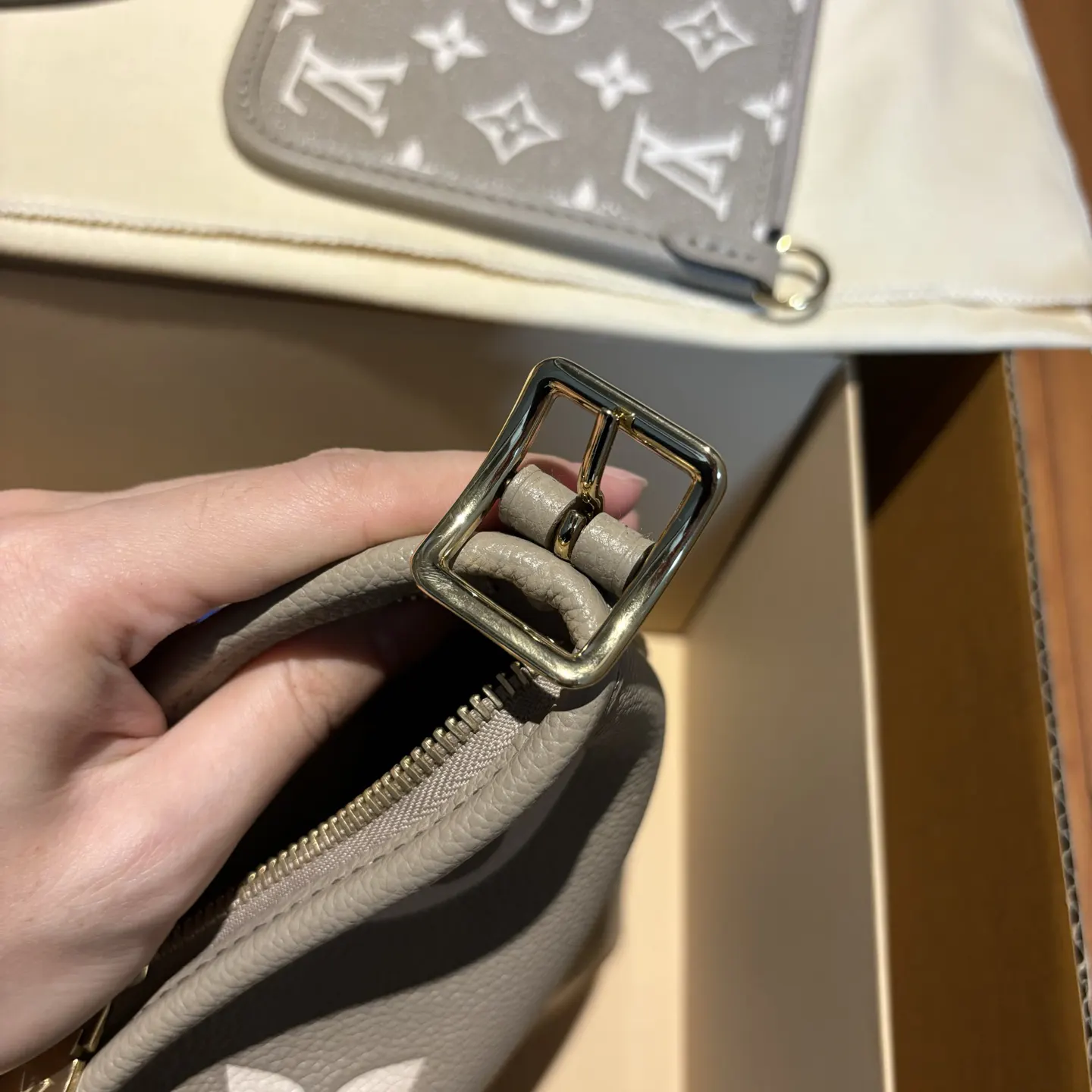 CarryAll 灰色 水桶包 休闲水桶款