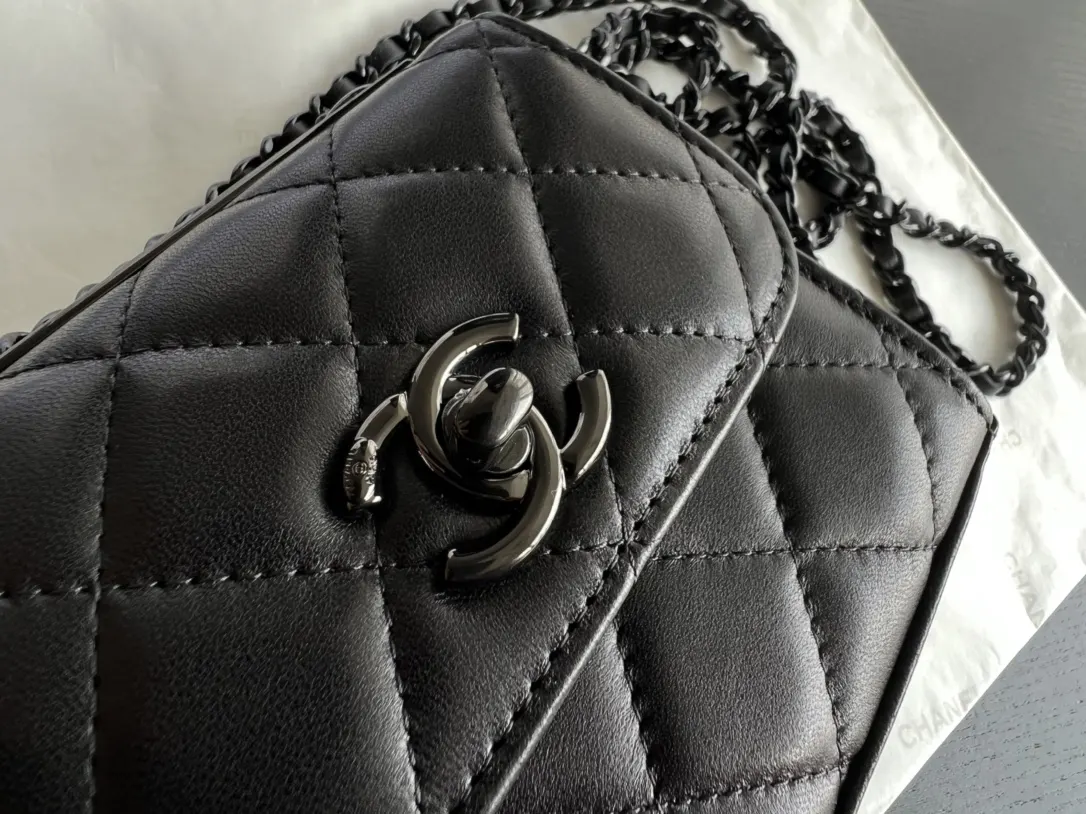 Chanel 22 黑色 皮革 手提包