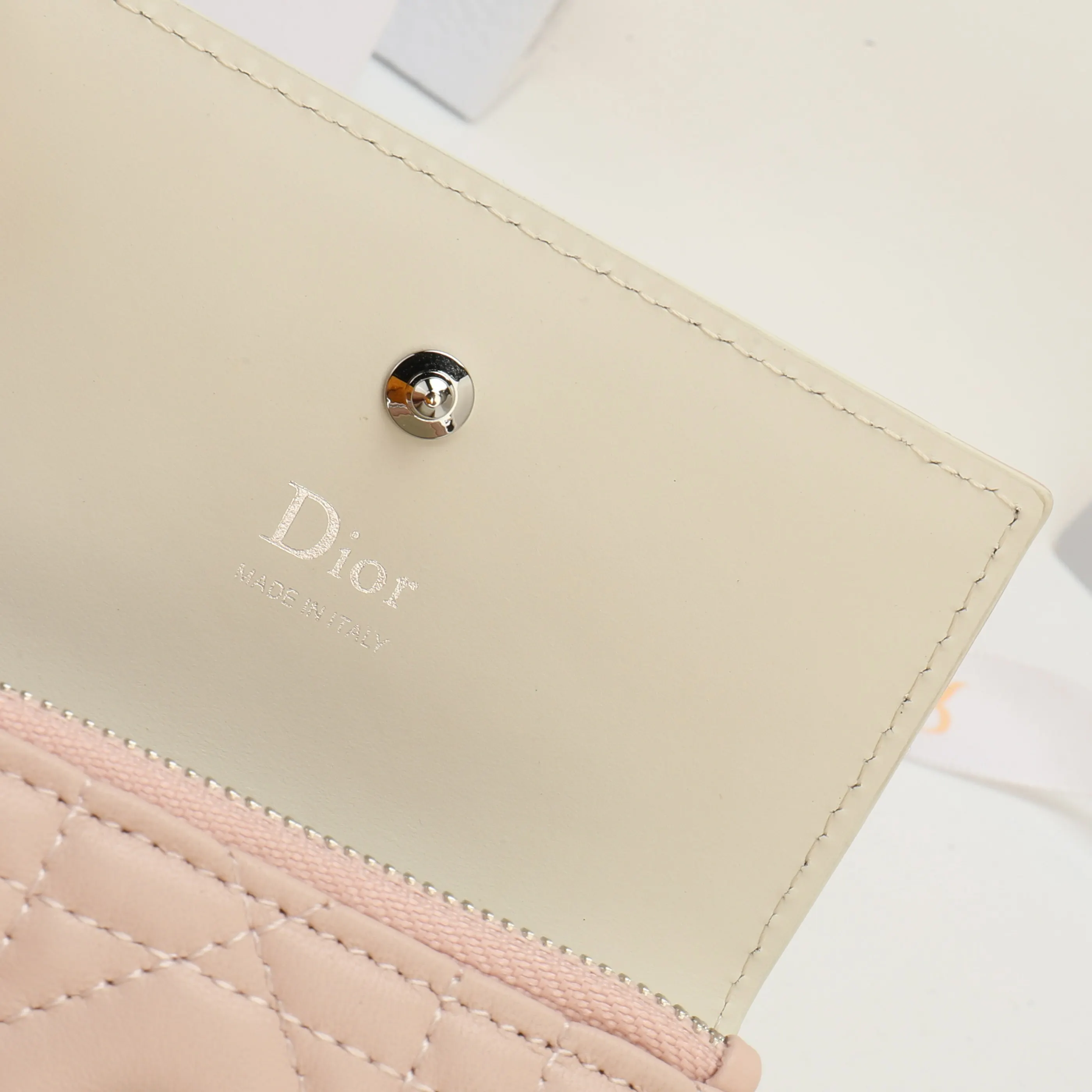 Dior Lady Dior 白色 皮革 钱包