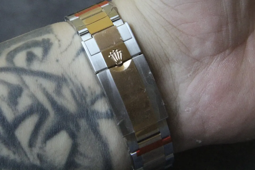 Watch Classic Image 9 Watch Classic Image 9