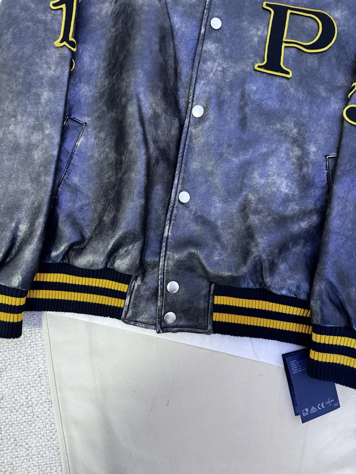 PRADA 黑色 字母 做旧 外套 通勤休闲款