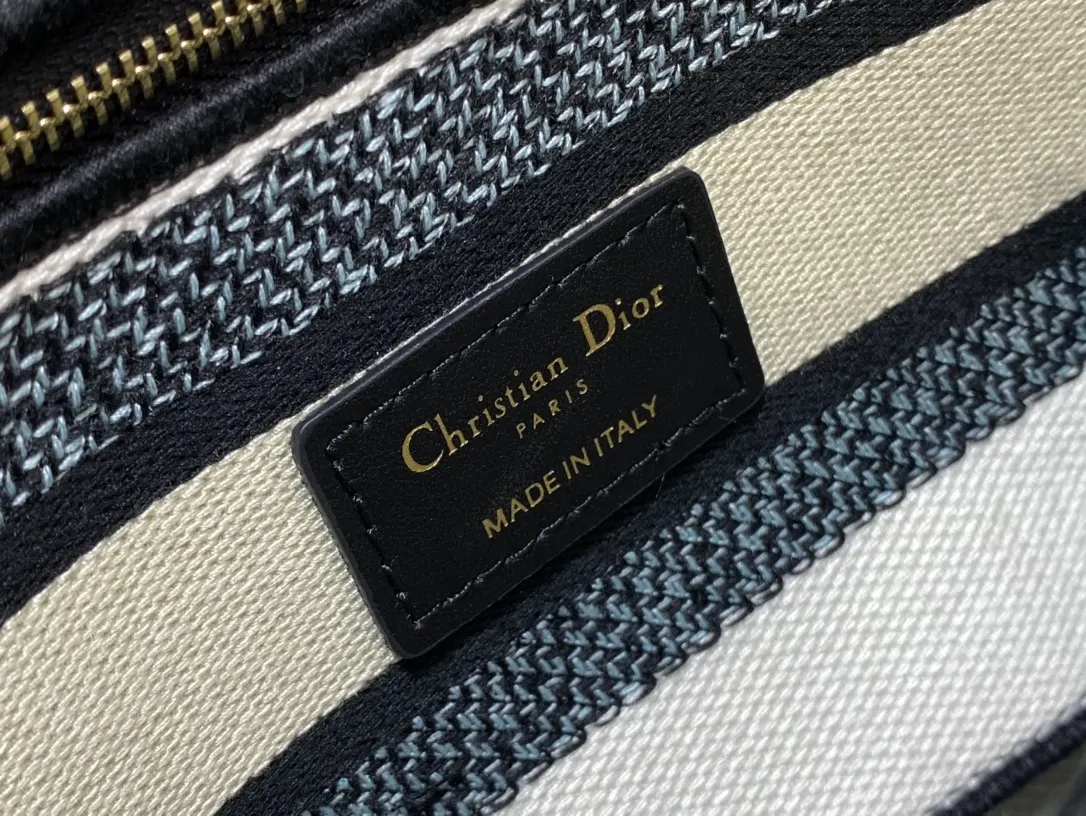 Fashion Item Travel