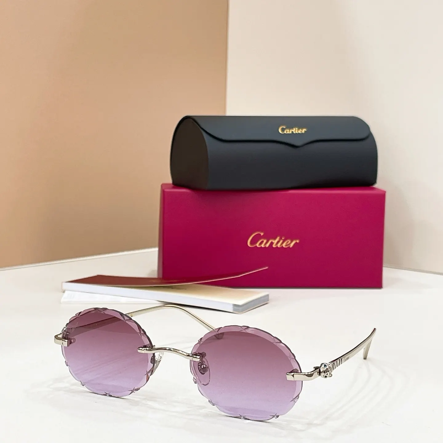 Cartier 墨镜 時尚防晒款
