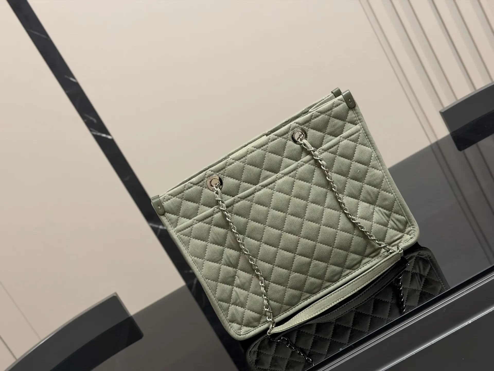 Chanel Tote Bag Vintage