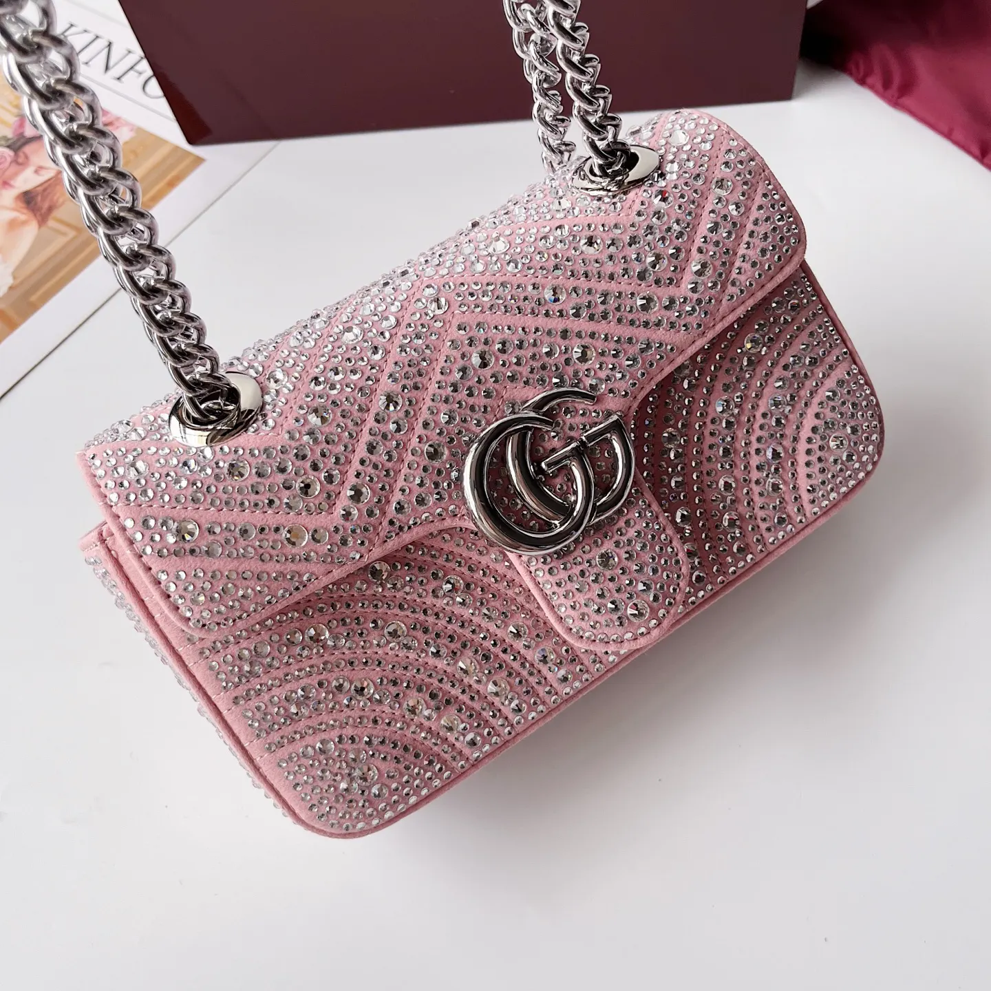 Gucci Marmont 絎縫皮革鏈條包 單肩斜挎