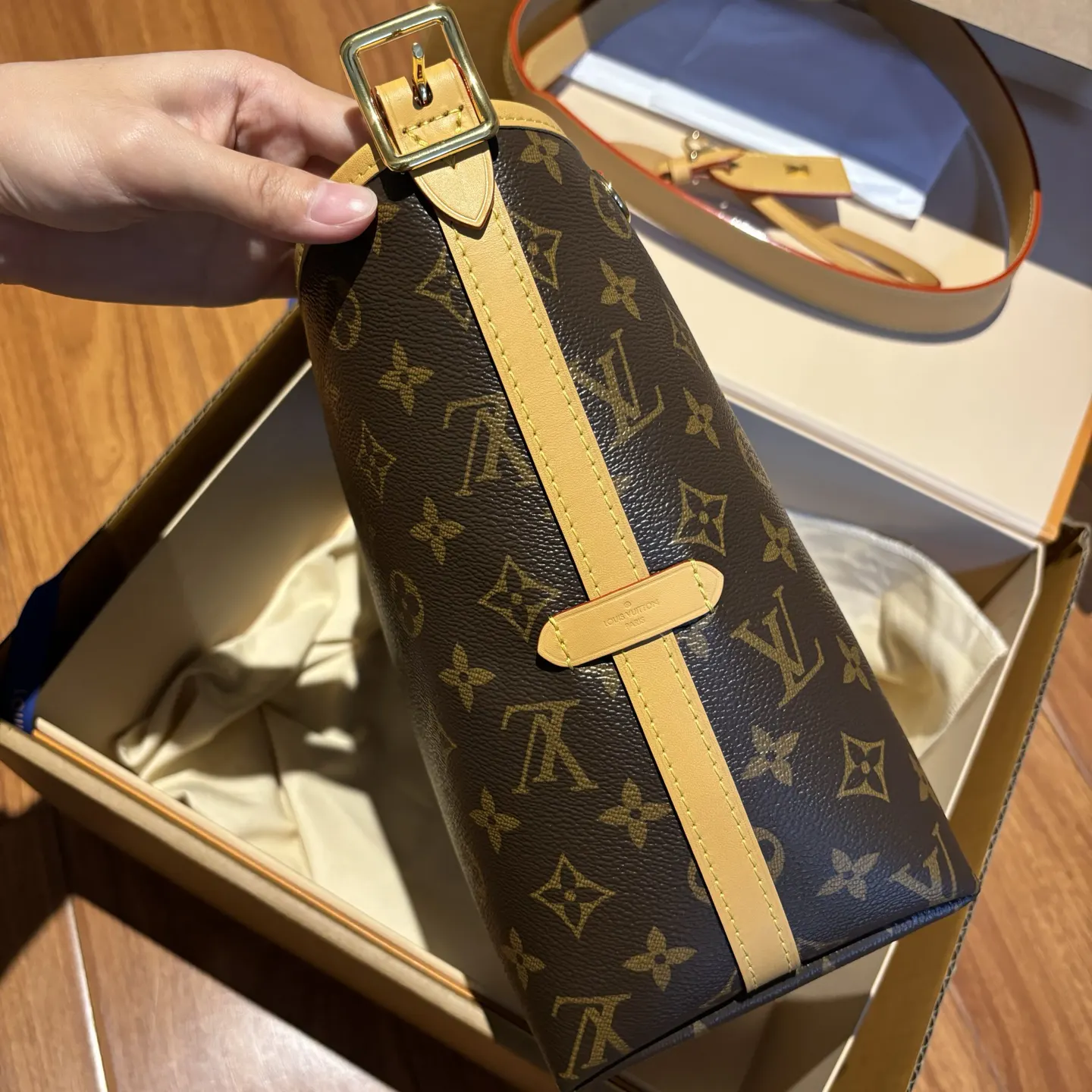 CarryAll 水桶包 休閒水桶款