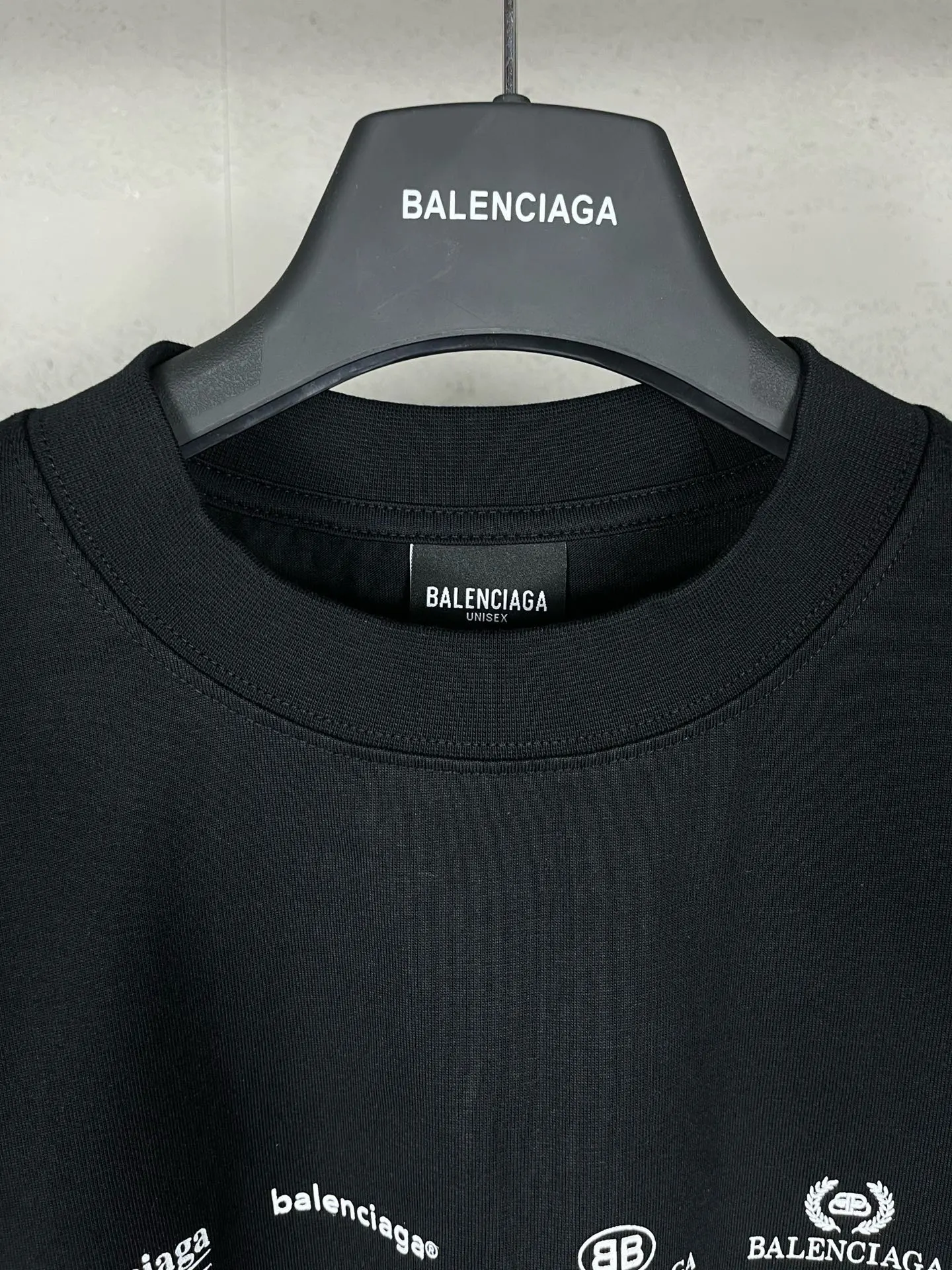 Balenciaga 黑色 純棉 Logo 短袖T恤 宽松休閒(數字3) Balenciaga 黑色 純棉 Logo 短袖T恤 宽松休閒(數字3)