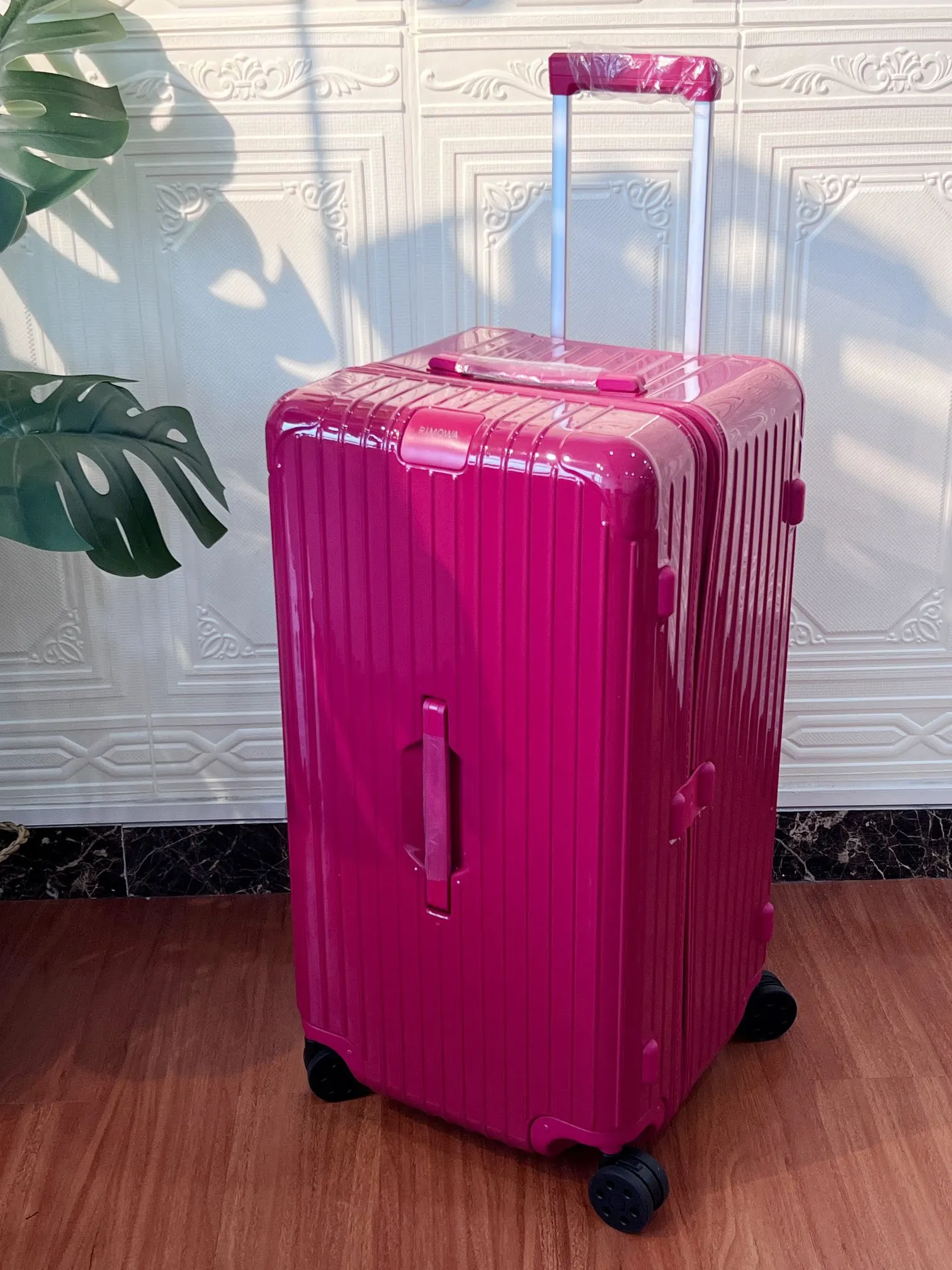 黑色 白色 日默瓦rimowa拉杆箱行李箱登机箱旅行箱方胖子運動 旅行拉杆款 輕便出行款
