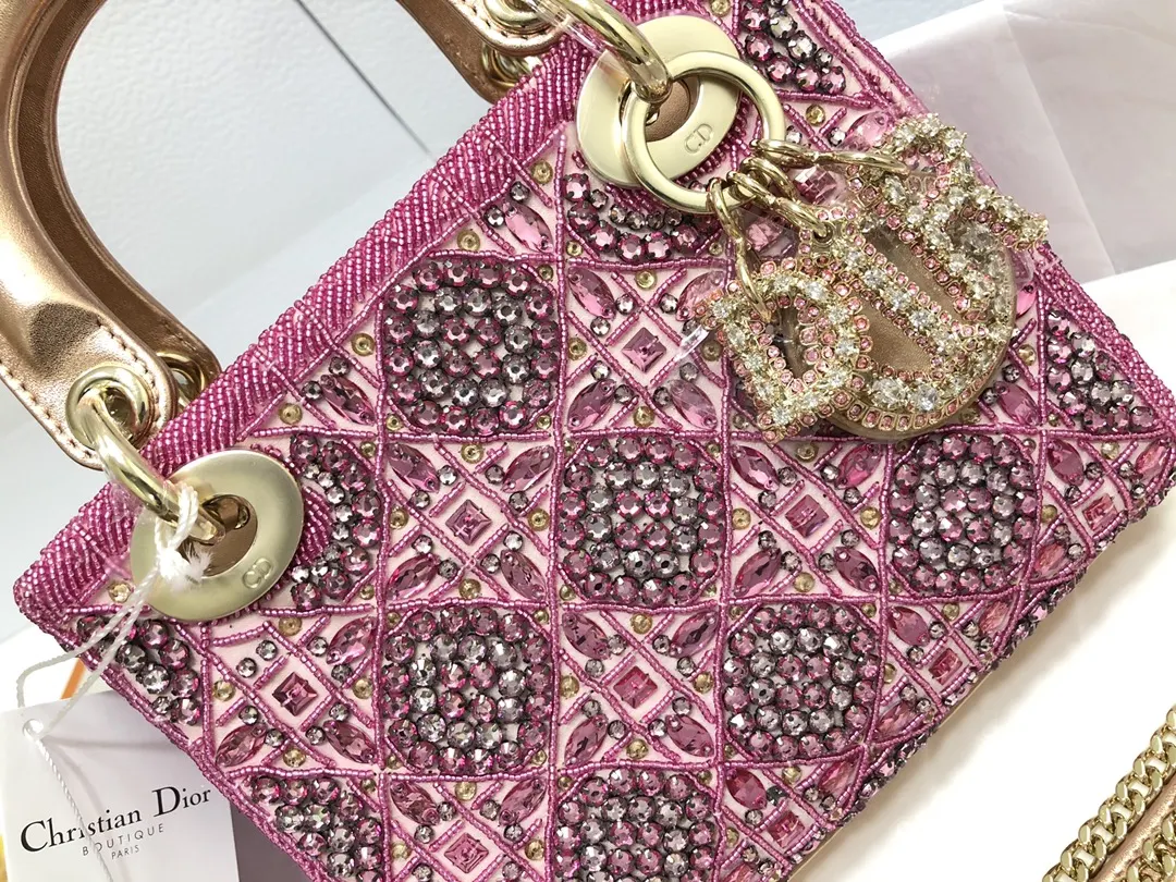 White Gold Chain Bag Leather