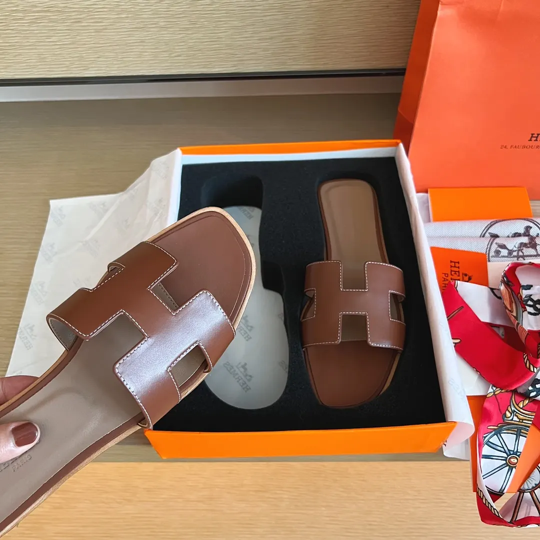 Hermès 羊皮 拖鞋 舒適(數字7) Hermès 羊皮 拖鞋 舒適(數字7)