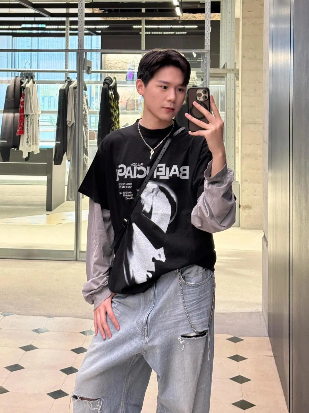 Balenciaga 圖案T恤 黑色(數字8) Balenciaga 圖案T恤 黑色(數字8)