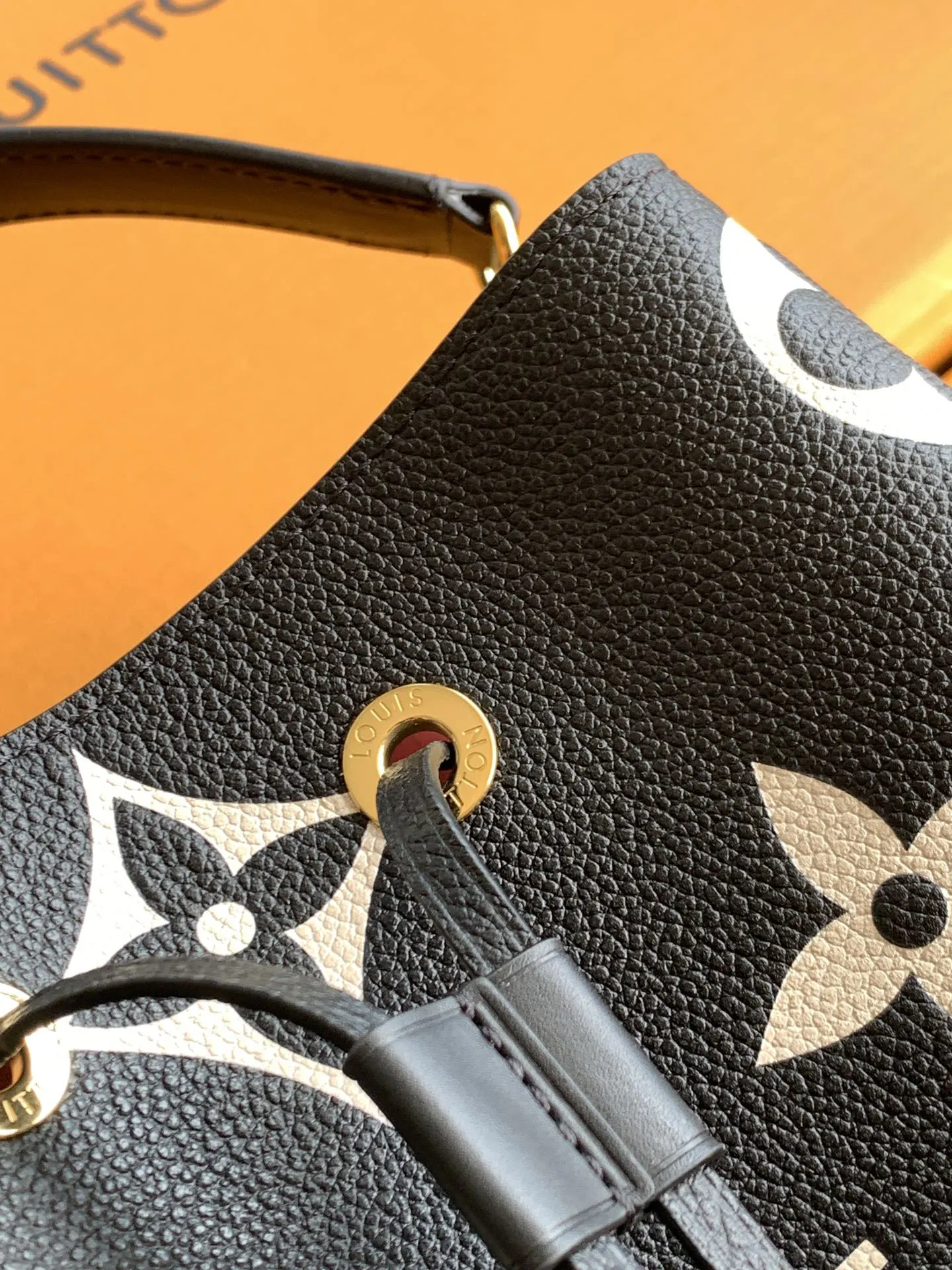 Black Top Handle Bag Commuter