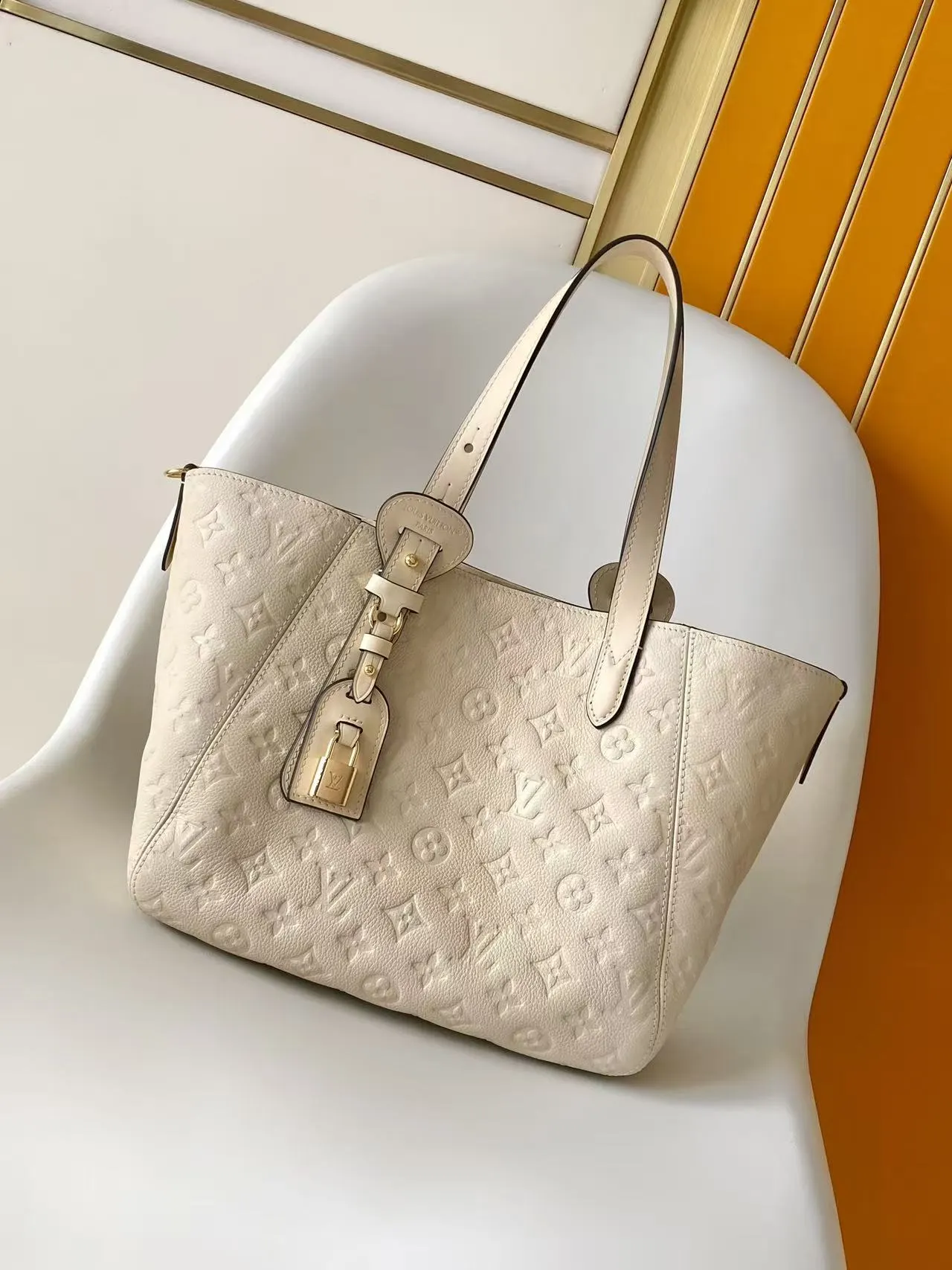 LV Hobo 黑色 米白 牛皮 托特包 大容量托特款