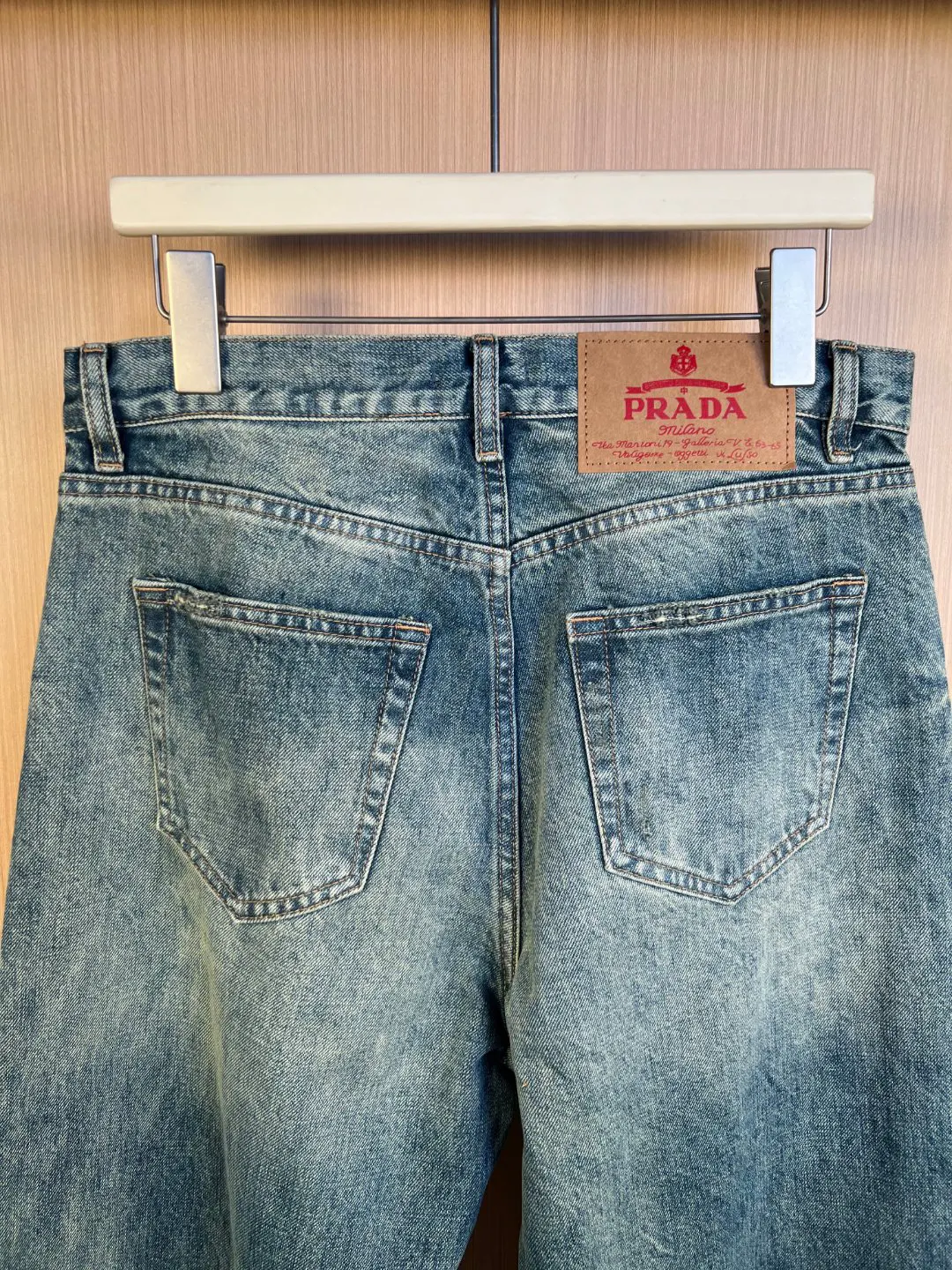 PRADA 牛仔裤 休闲宽松款
