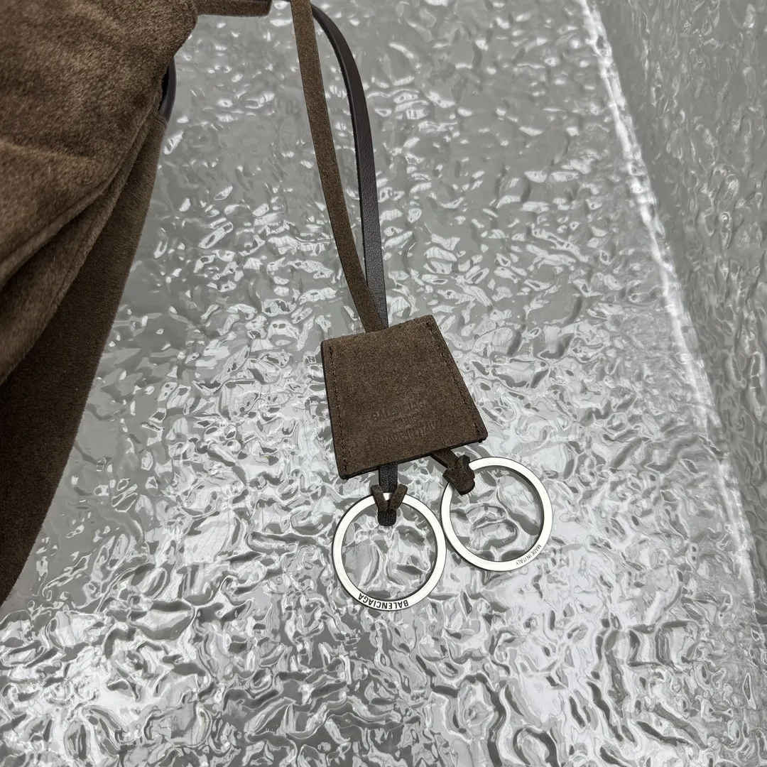Balenciaga Rodeo 棕色 腋下包