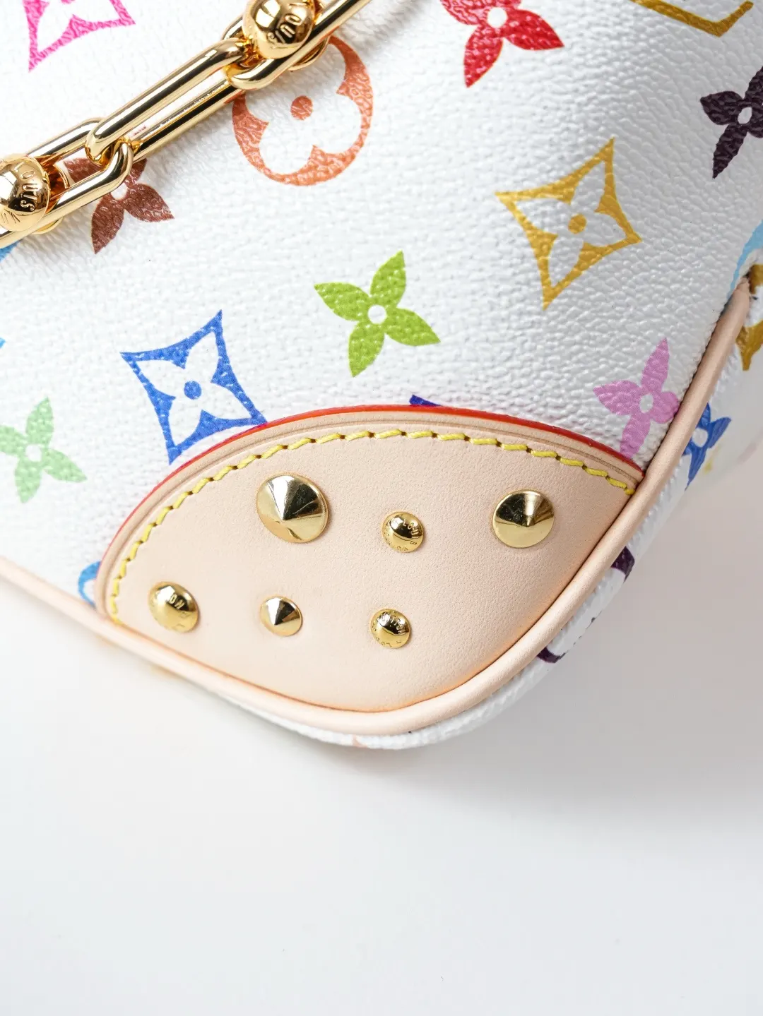 Louis Vuitton Chain Bag Canvas
