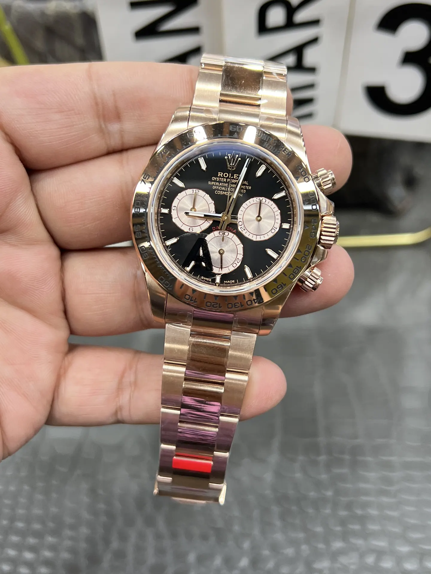 Rolex 玫瑰金 VS劳力士迪通拿 克 重 全玫瑰金迪 手錶 經典腕表款