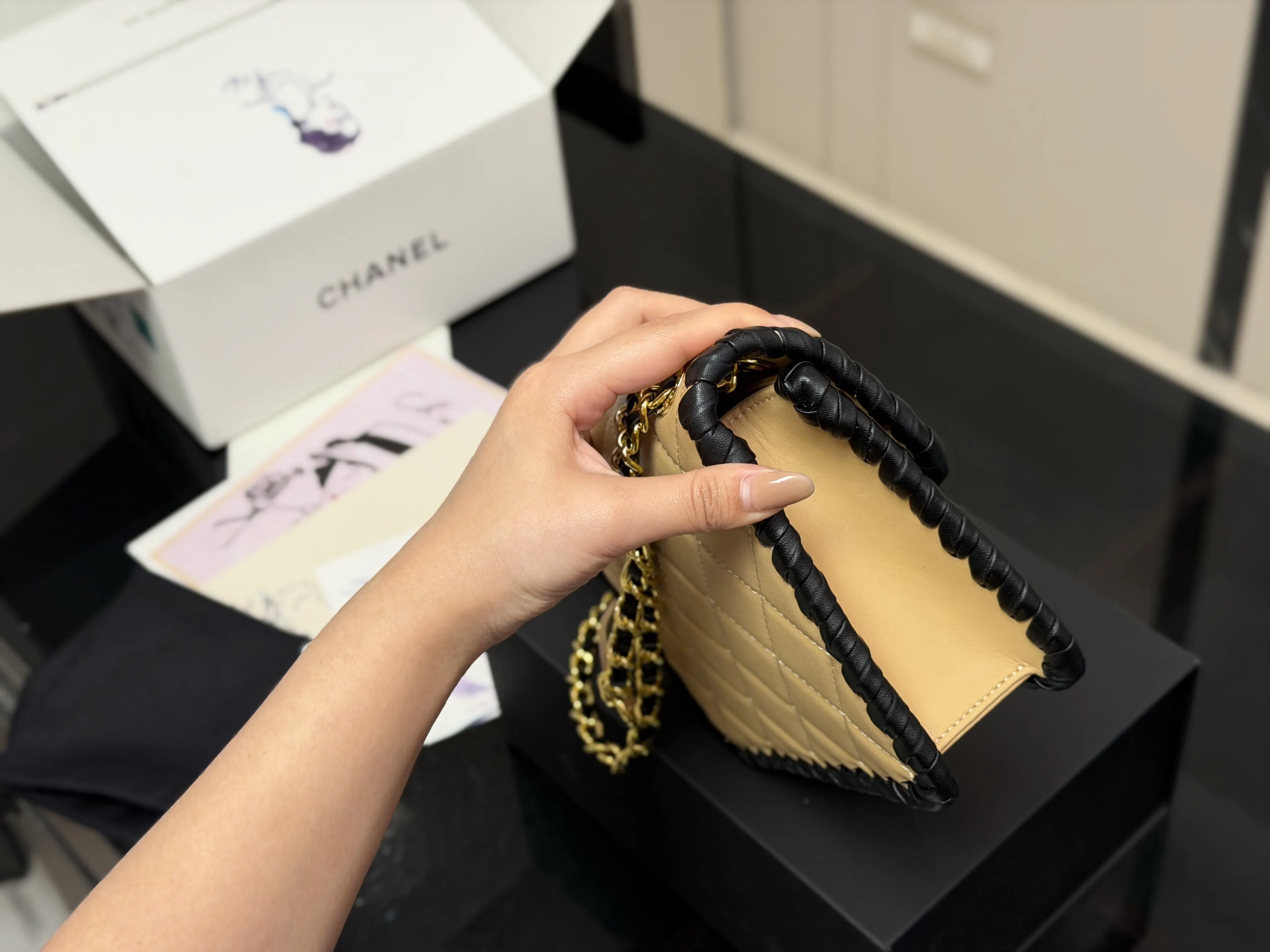 CHANEL 豆腐包|千金感十足 颜值满分 鏈條包 精致鏈條款(數字9) CHANEL 豆腐包|千金感十足 颜值满分 鏈條包 精致鏈條款(數字9)