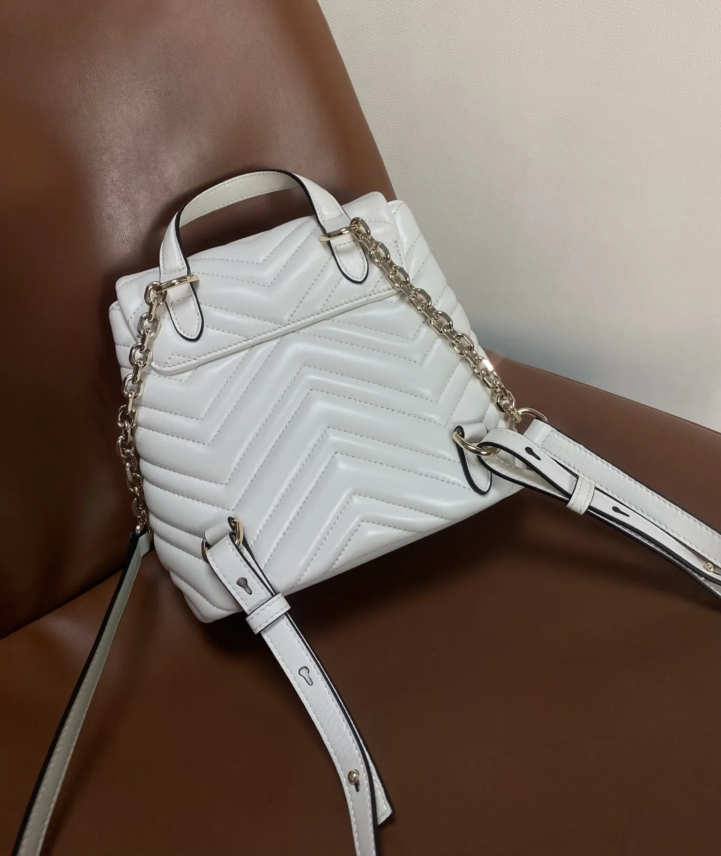 Gucci Marmont 白色 羊皮 雙肩包 实用雙肩款