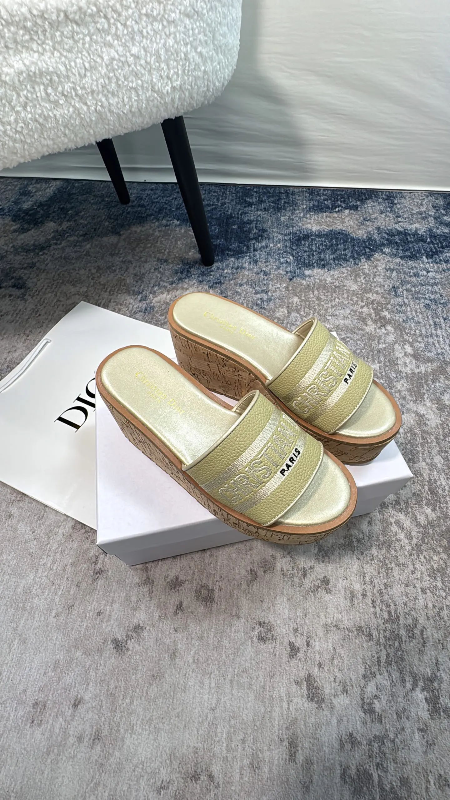 Dior 拖鞋 舒適(數字5) Dior 拖鞋 舒適(數字5)