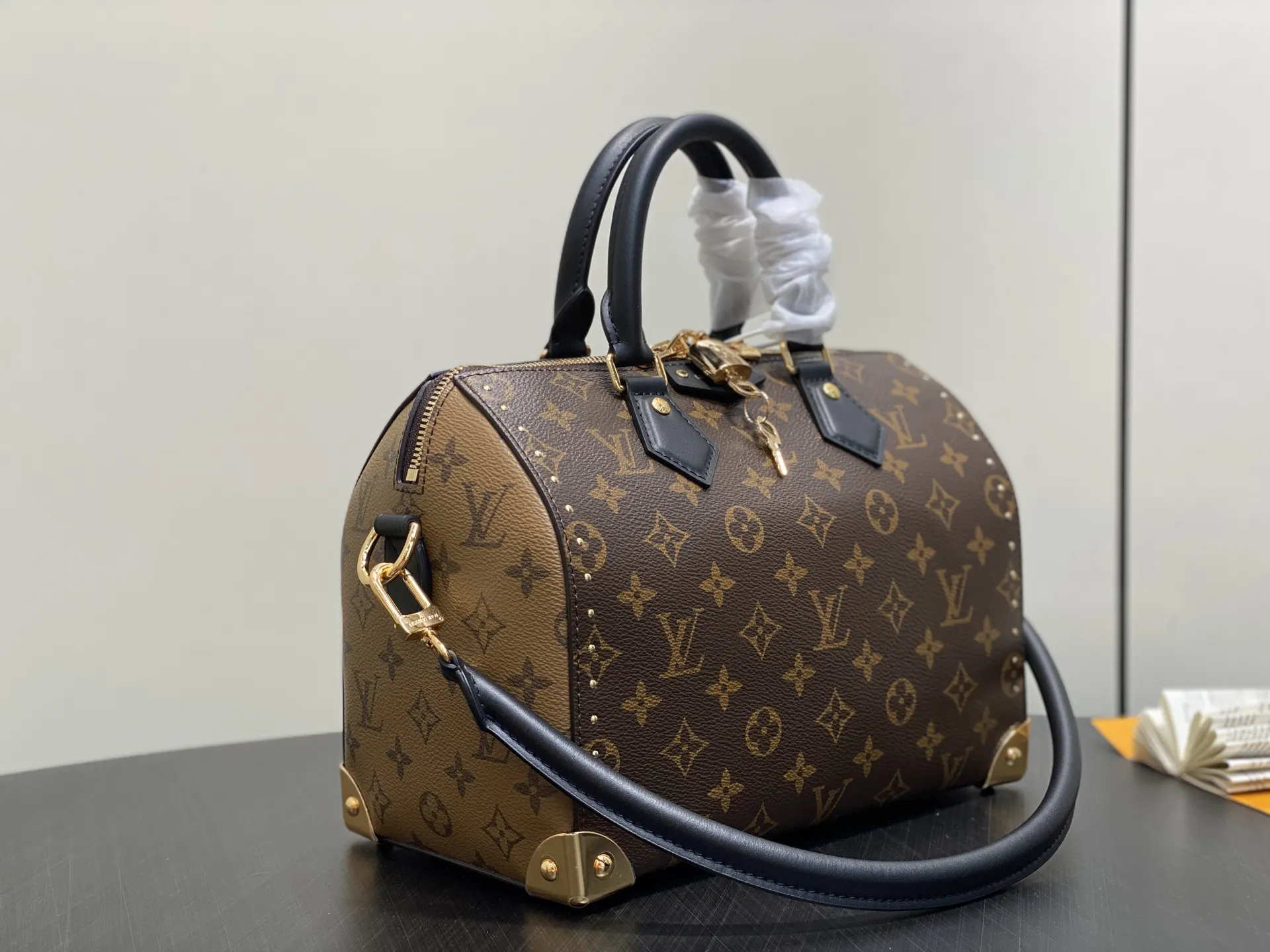 LV Speedy 老花 牛皮 斜挎包 轻便斜挎款